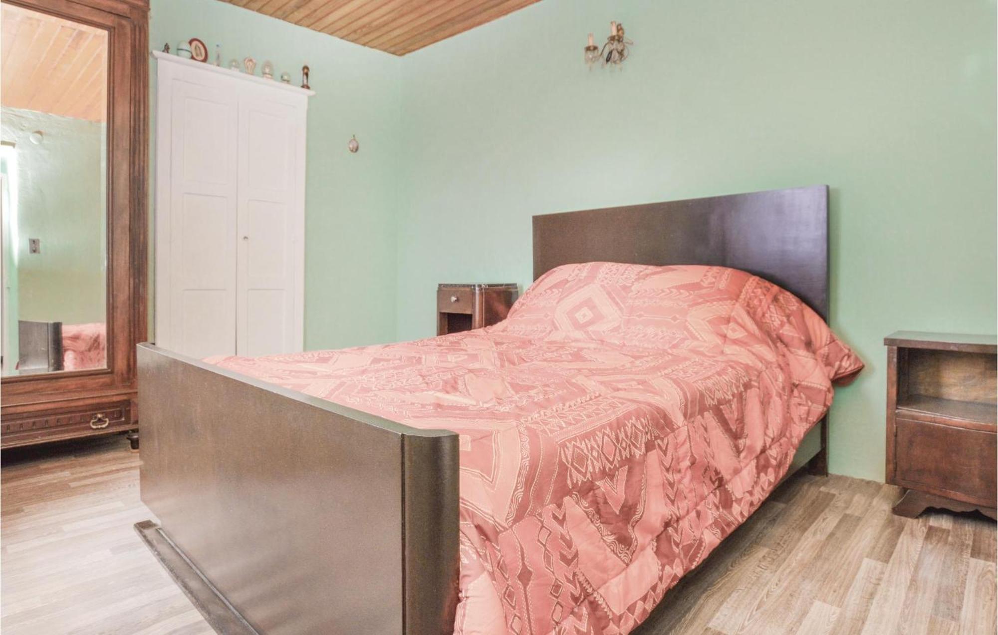 Lovely Apartment In Pietranera With Wifi ภายนอก รูปภาพ